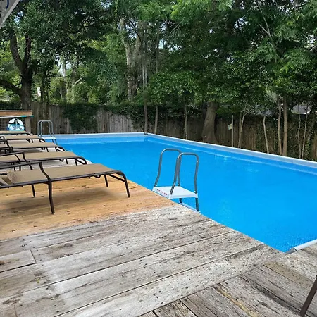 Private Pool & Yard Mins To Dining & University